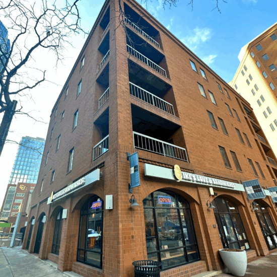 IKE’S LOVE AND SANDWICHES